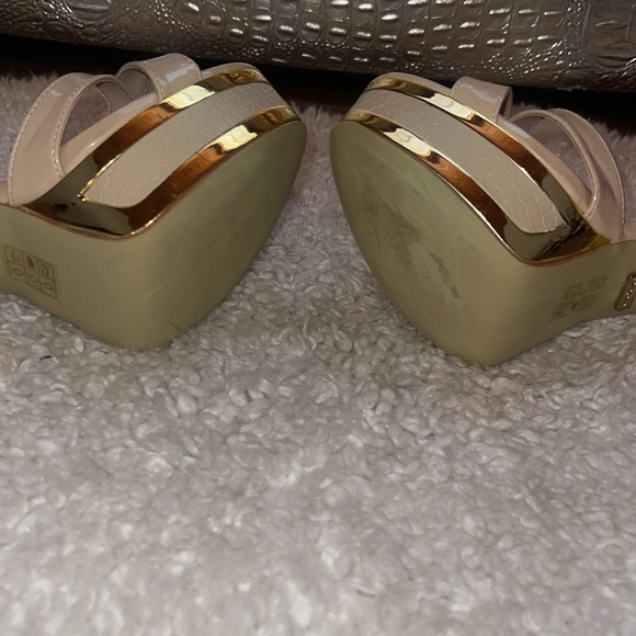 NEW Addison BEBE Platform stiletto heels - Picture 6 of 11